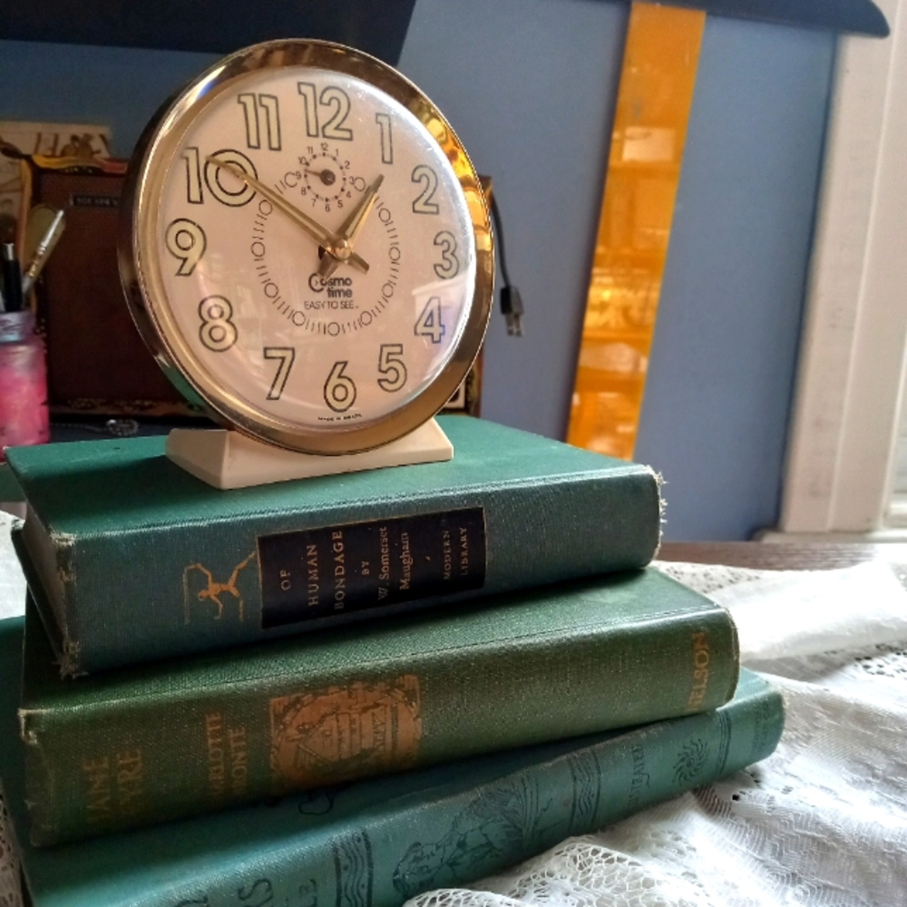 Mid Century Modern wind up clock